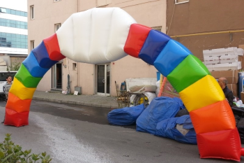 8 Metre Renkli Balon Yol Tagı